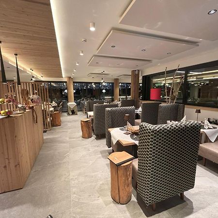 Alexander Hotel Alpine Wellness Dolomites Мольвено Экстерьер фото